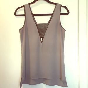 📍Express Chiffon Grey Tank Top